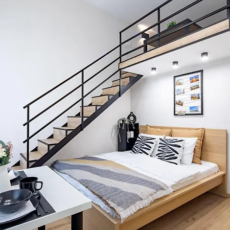 - New - Ac - Cozy *