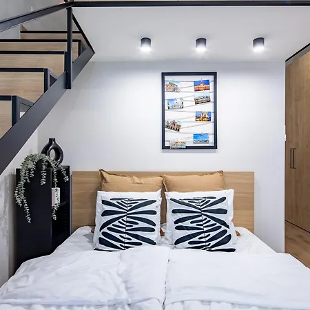 - New - Ac - Cozy